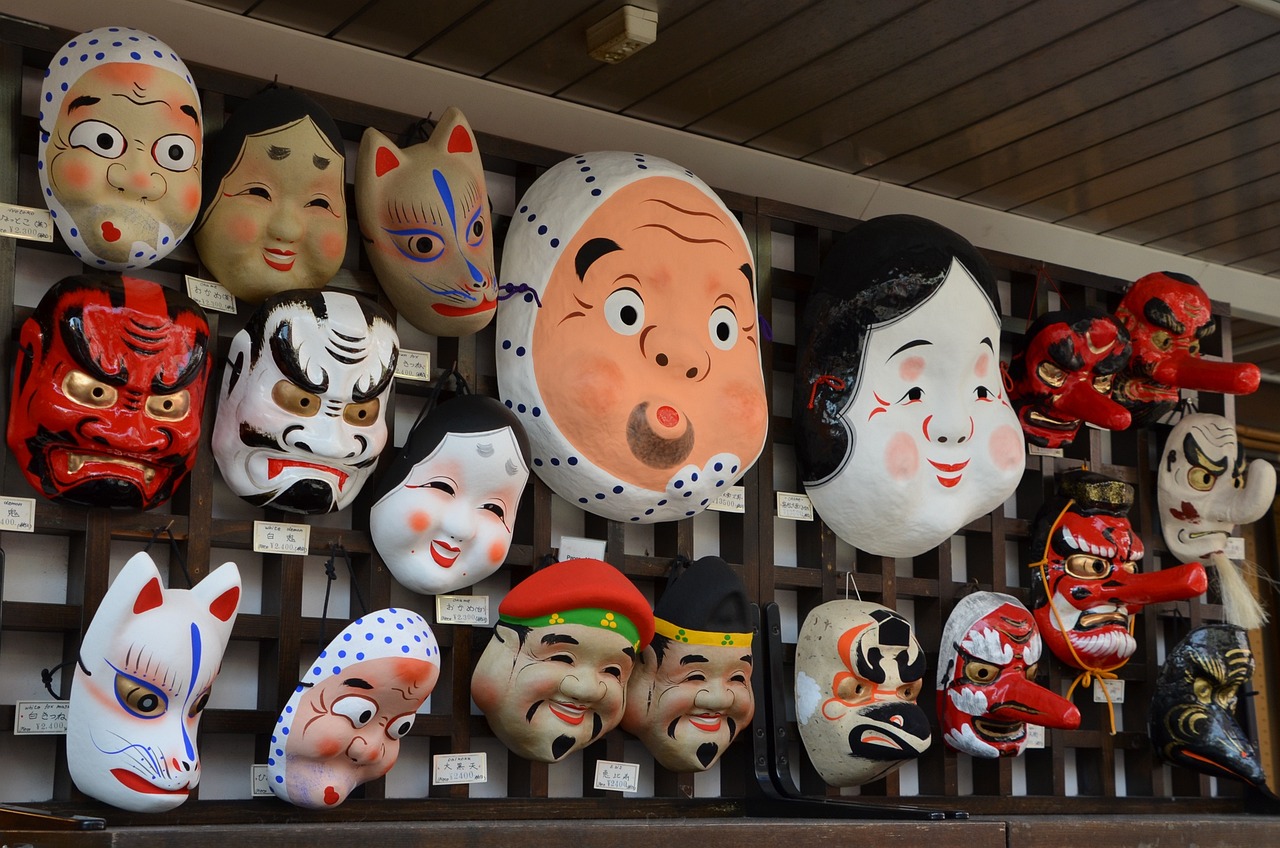 Máscaras japonesas