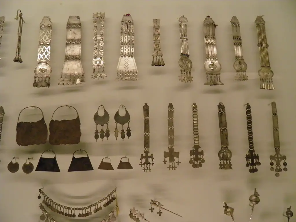 Platería mapuche. Foto por Openverse